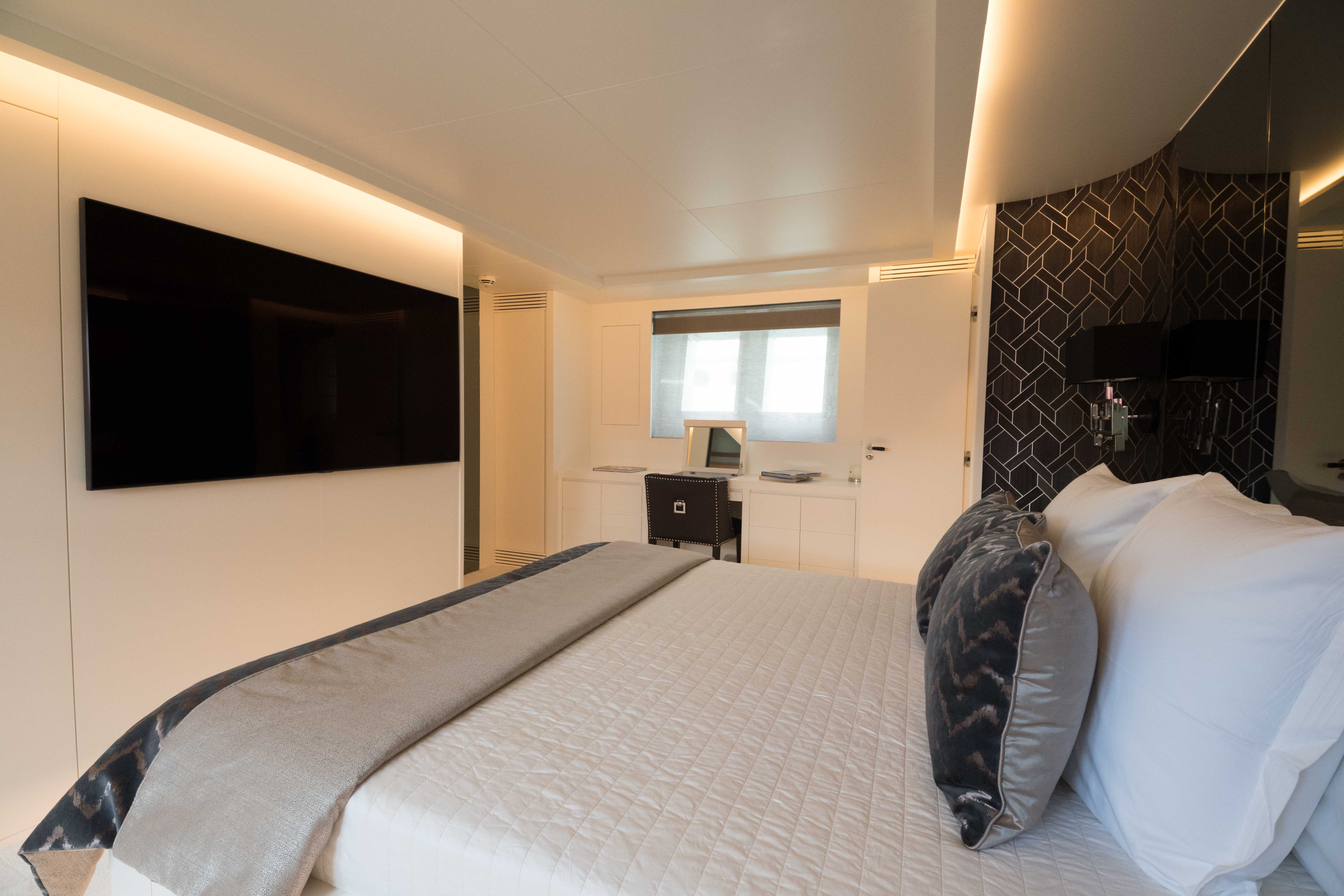 Ibiza yatch rental |  Tecnomar 36 Blue Jay