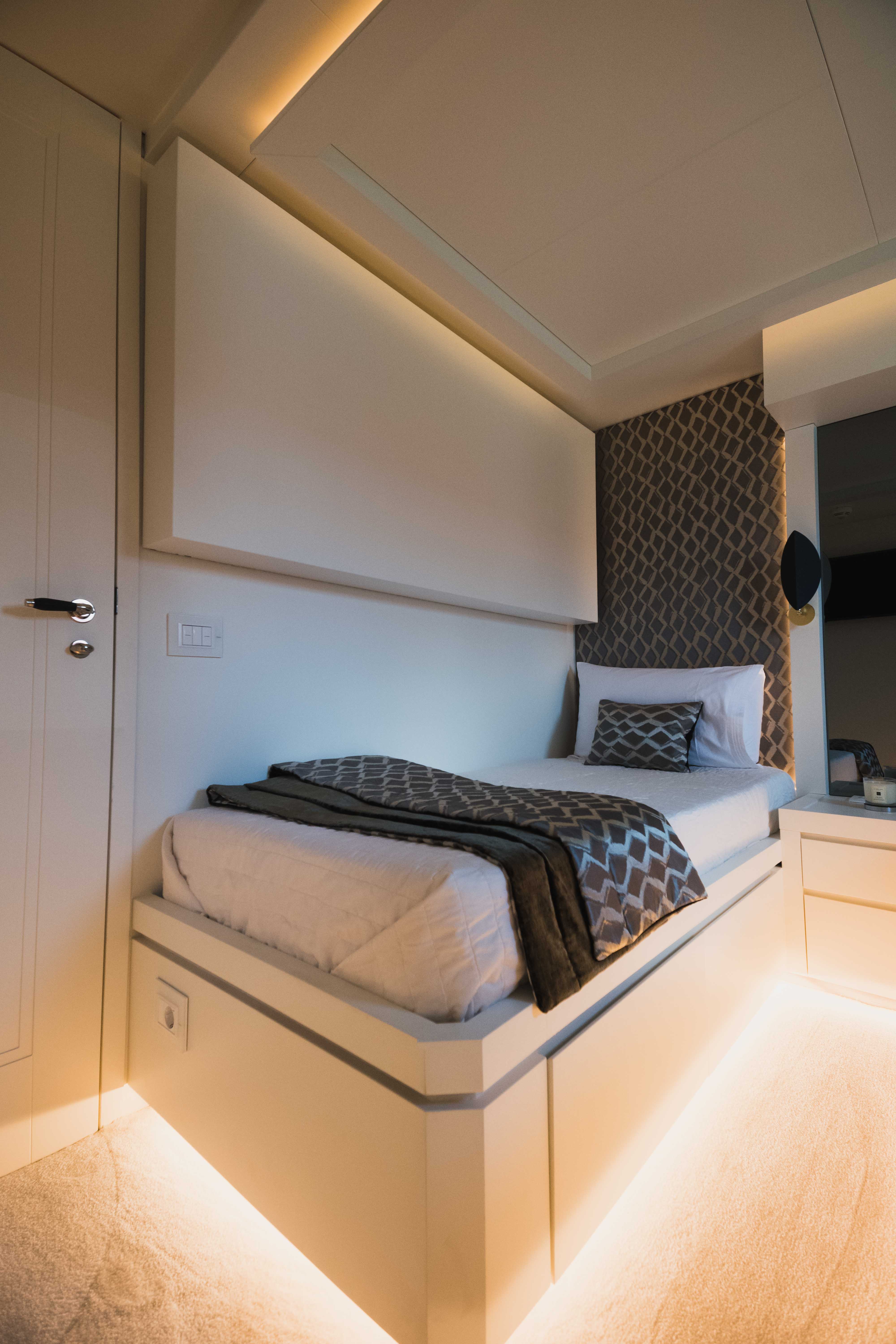 Ibiza yatch rental |  Tecnomar 36 Blue Jay