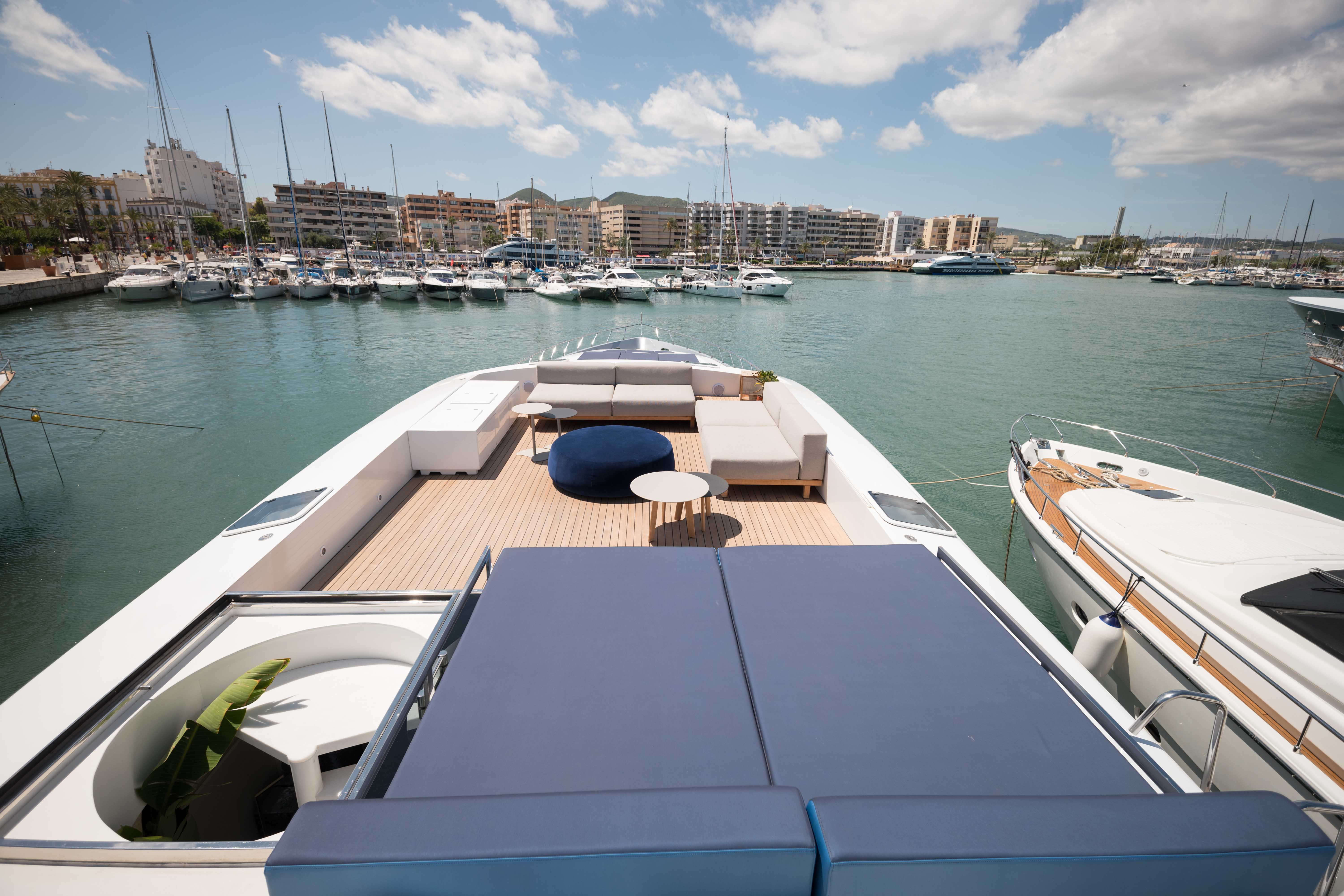 Ibiza yatch rental |  Tecnomar 36 Blue Jay