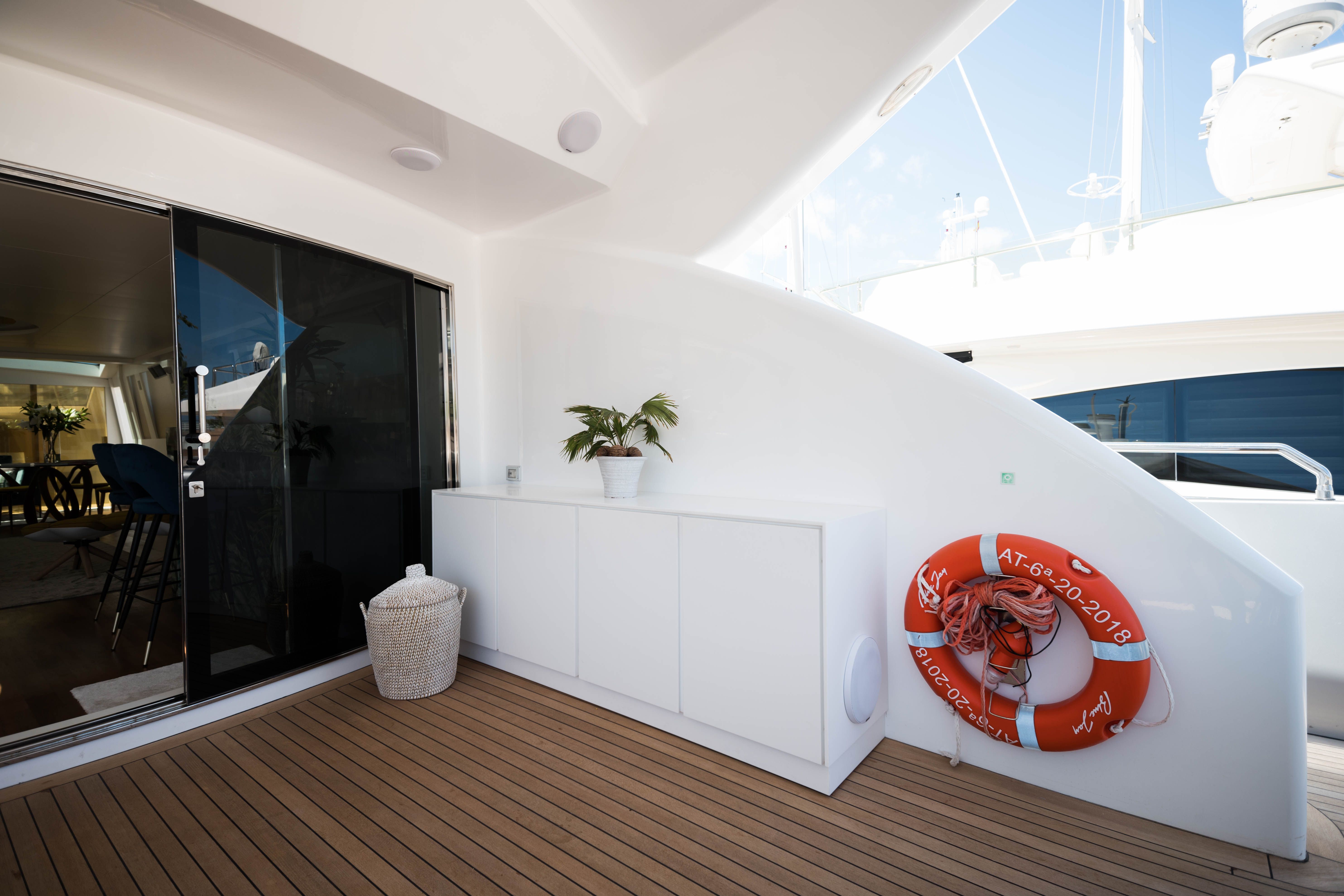 Ibiza yatch rental |  Tecnomar 36 Blue Jay