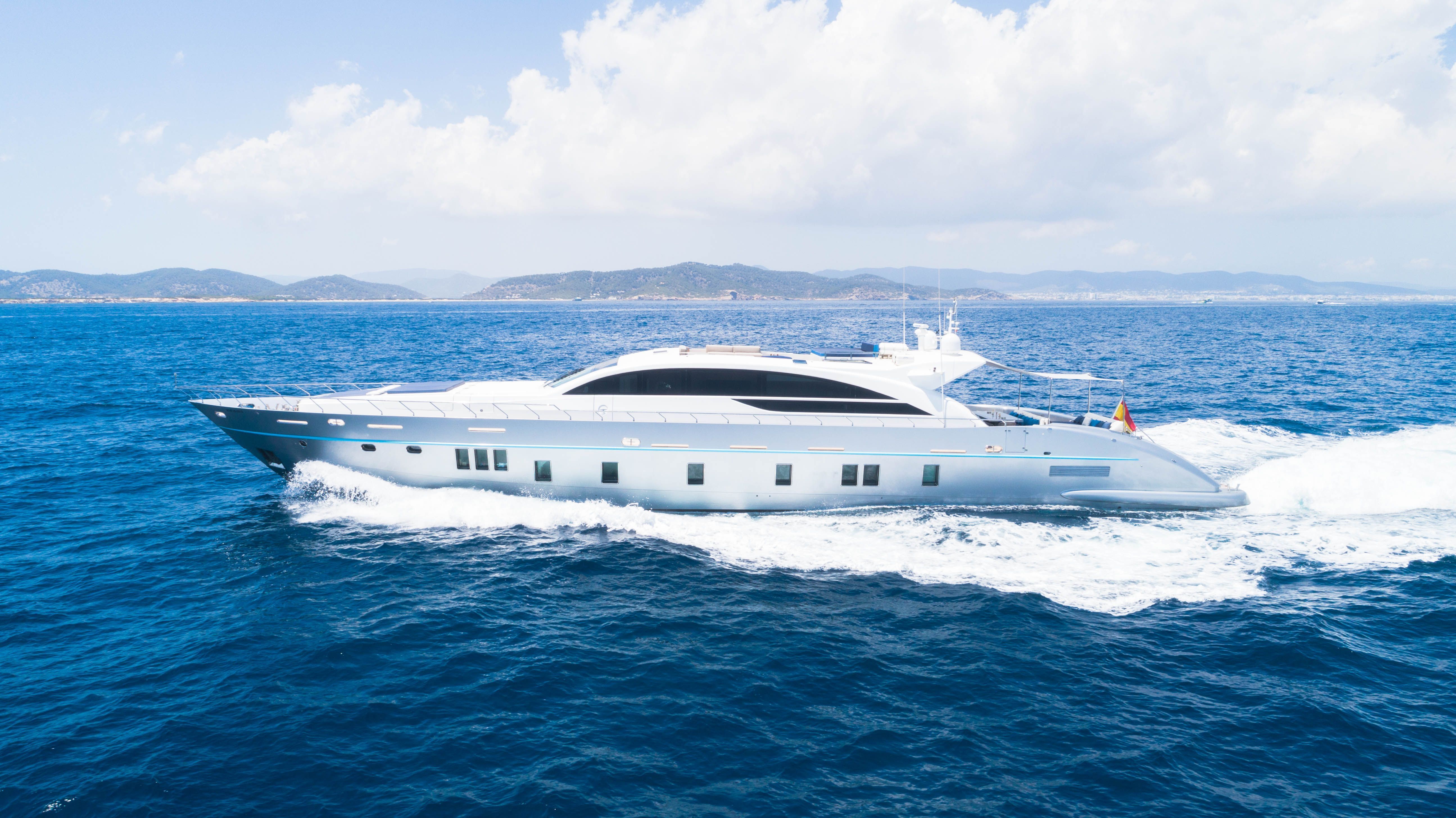 Ibiza yatch rental |  Tecnomar 36 Blue Jay