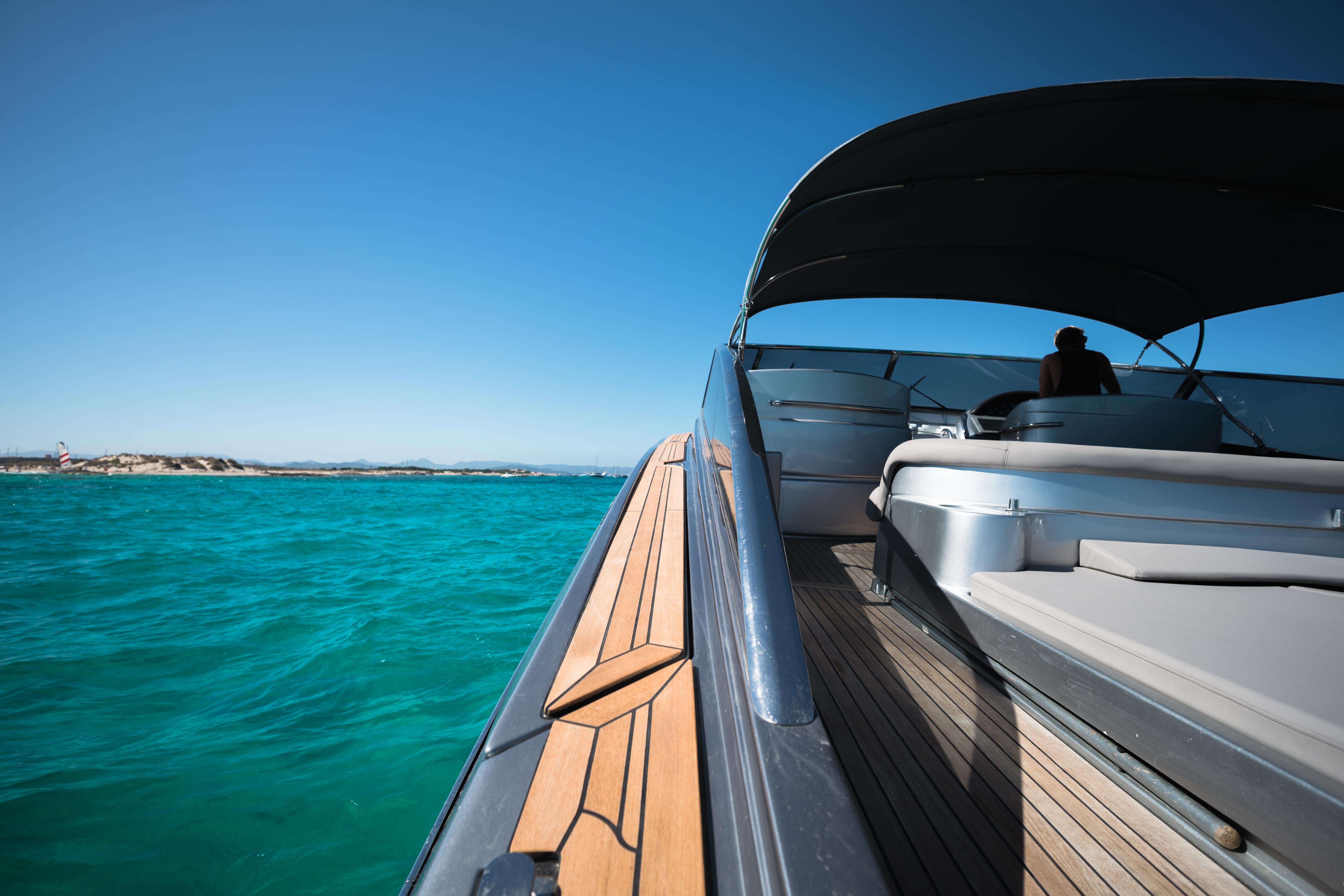 Baia 63 | Ibiza yatch charter