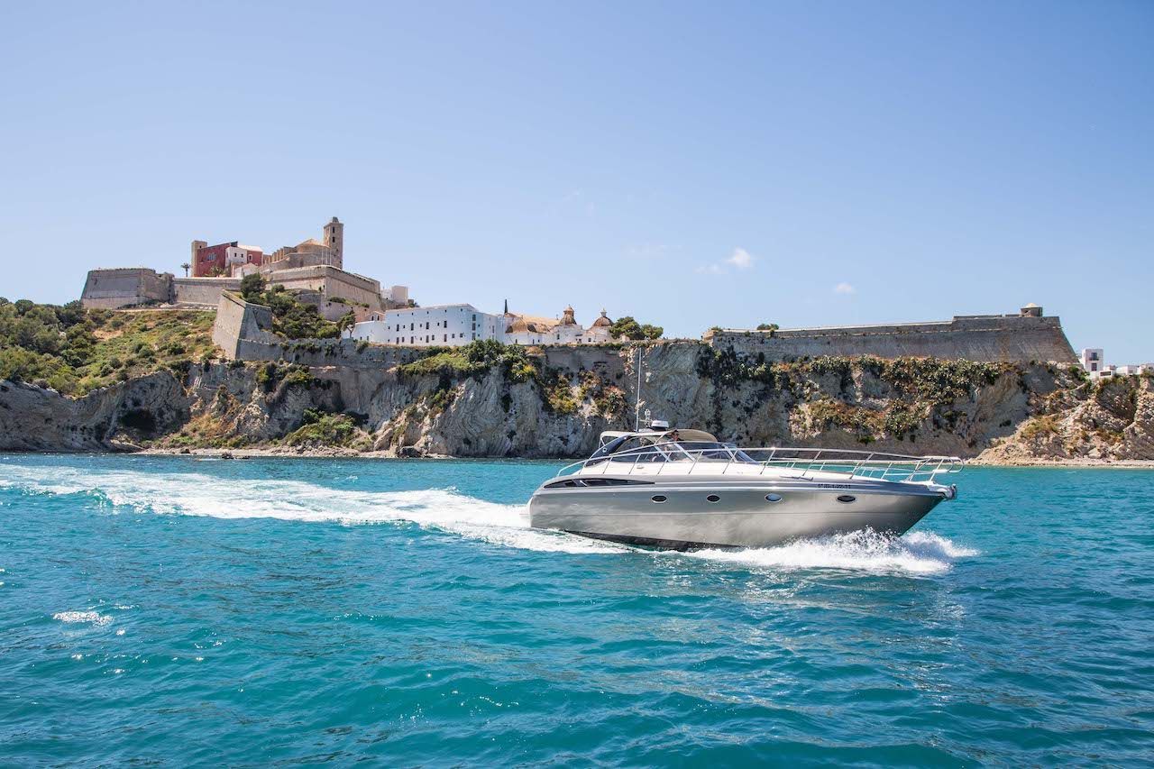 ibiza boat hire 