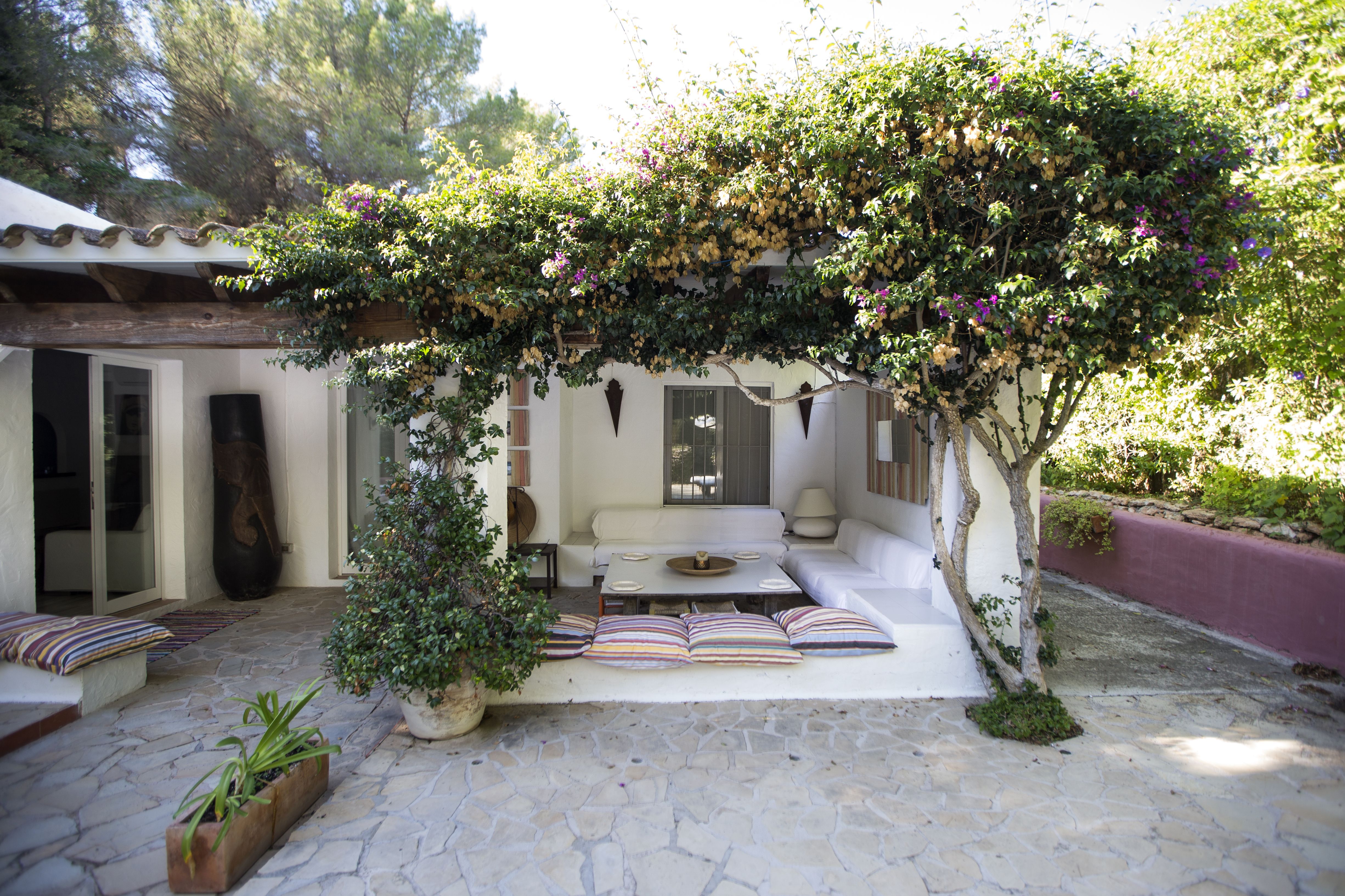 villas in Ibiza for rent Casa Devora