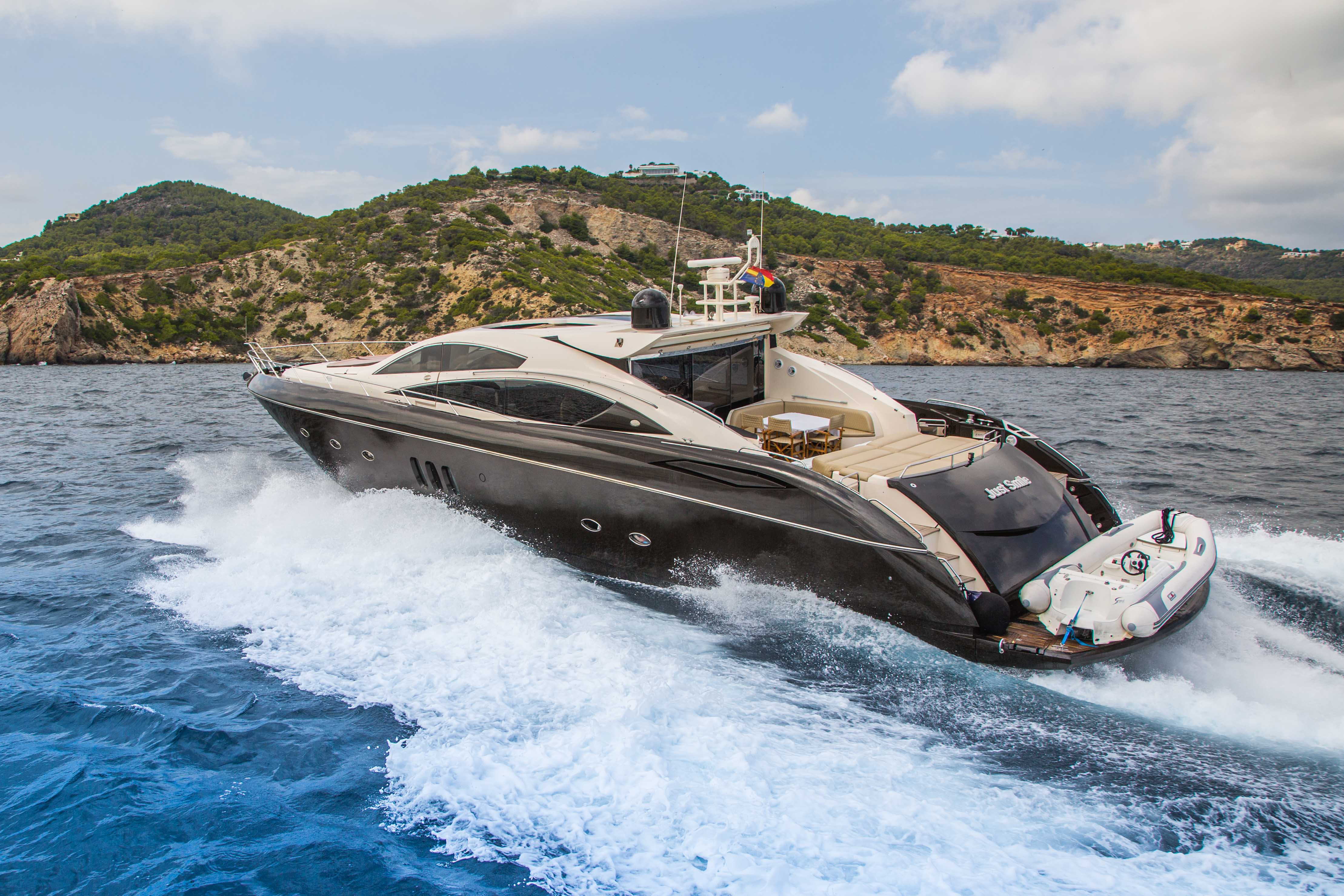 Boat Hire Ibiza Predator 82