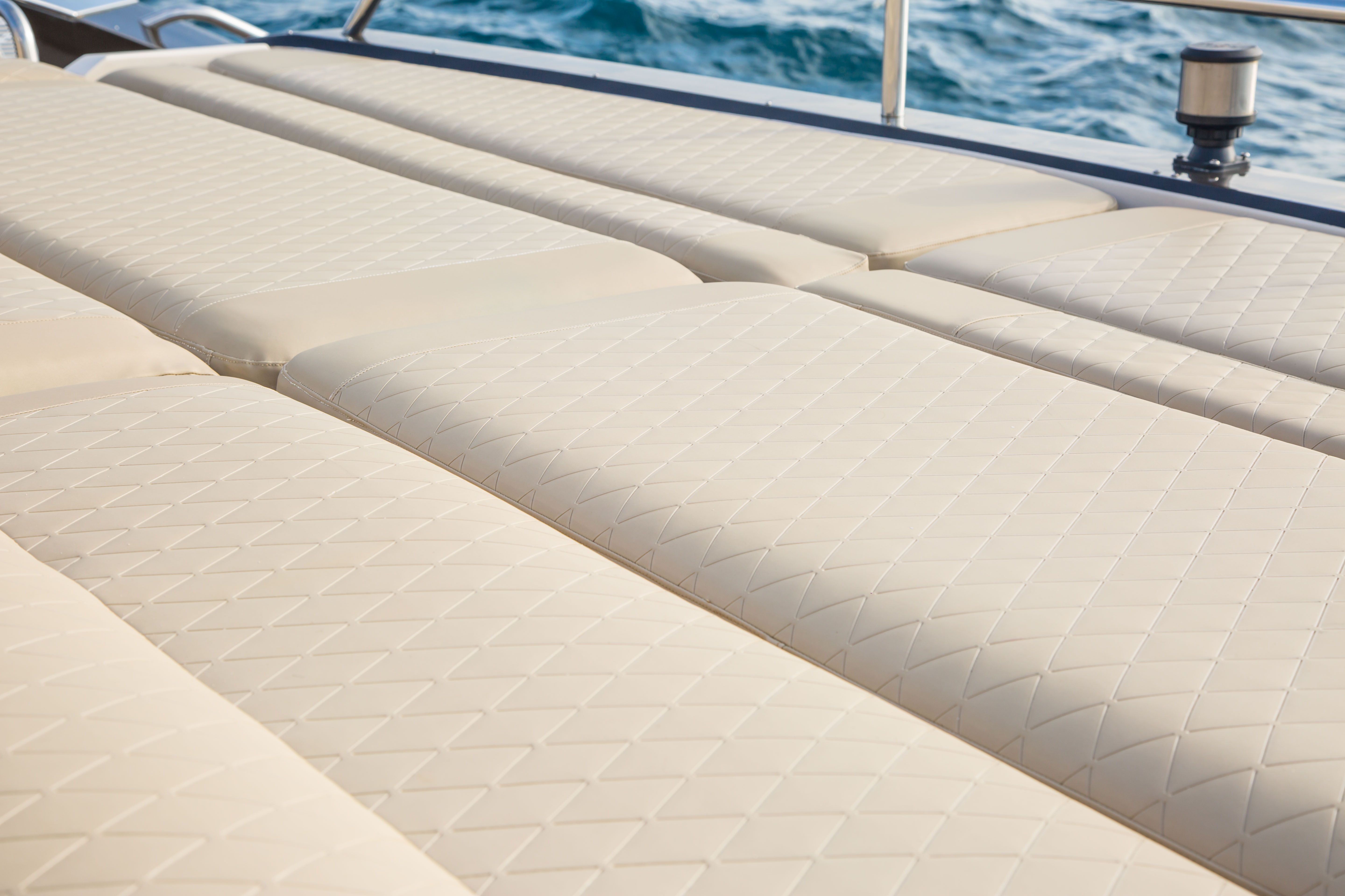 Boat Hire Ibiza Predator 82