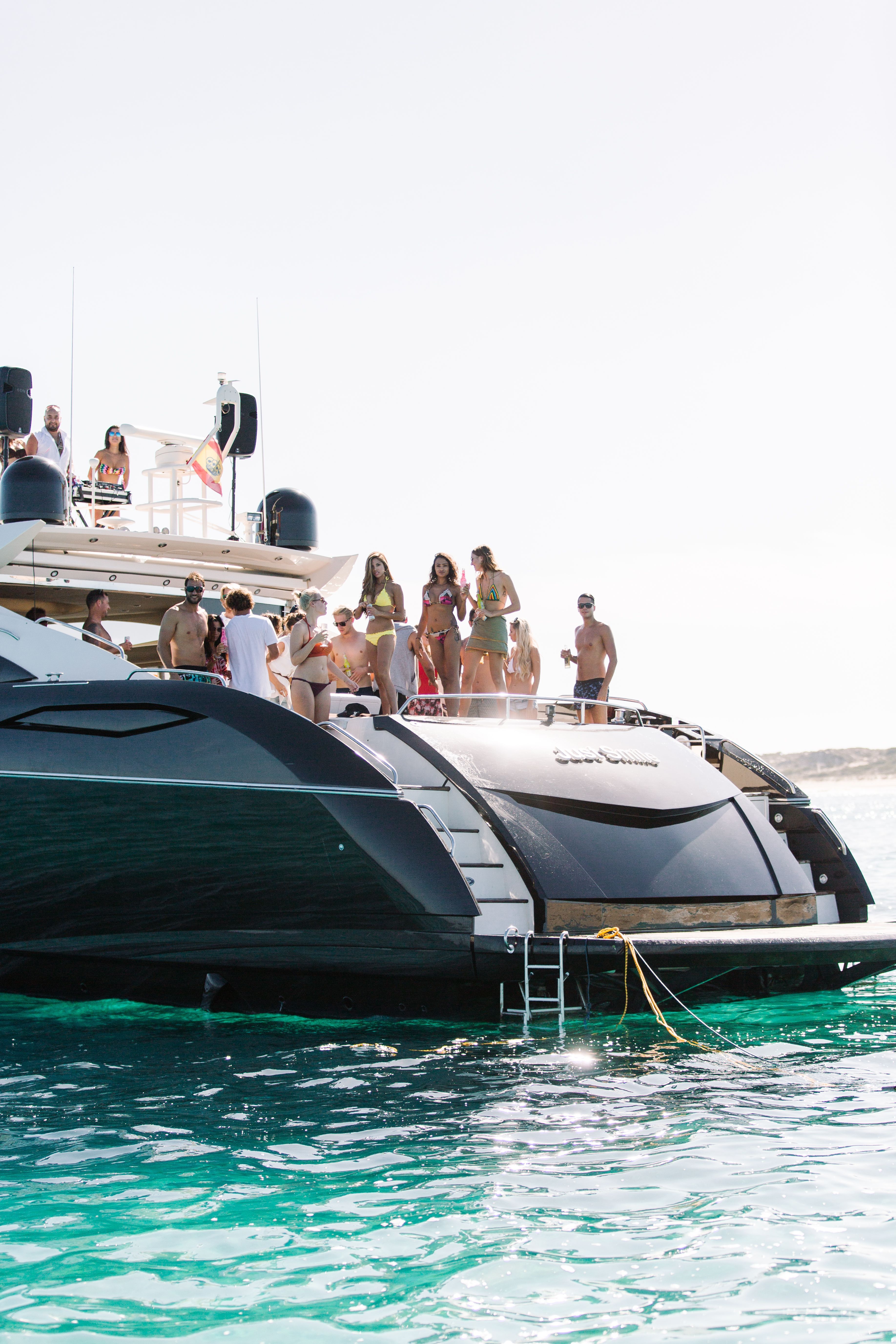 Predator 82 | Ibiza yatch charter