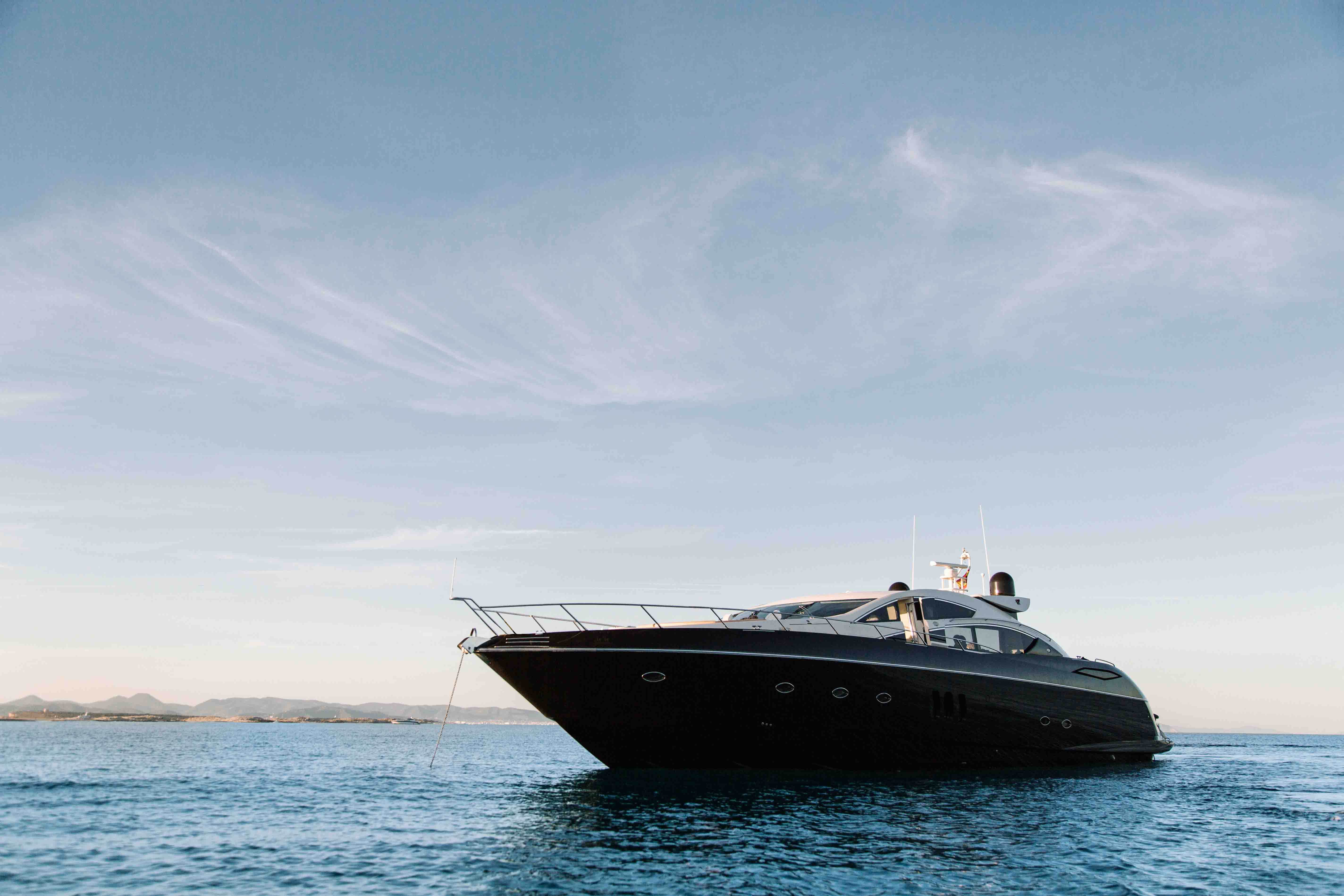 Boat Hire Ibiza Predator 82