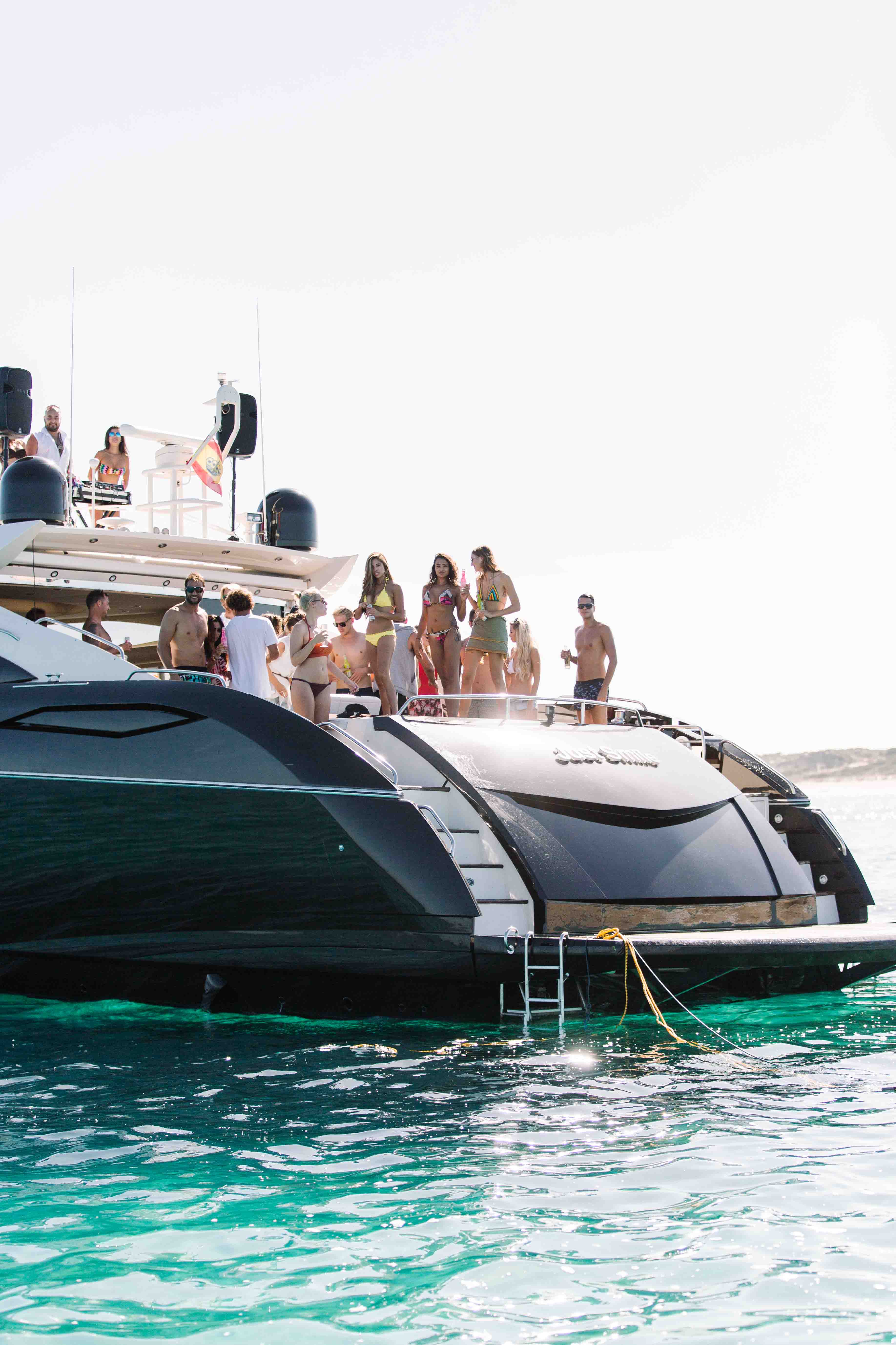 Boat Hire Ibiza Predator 82