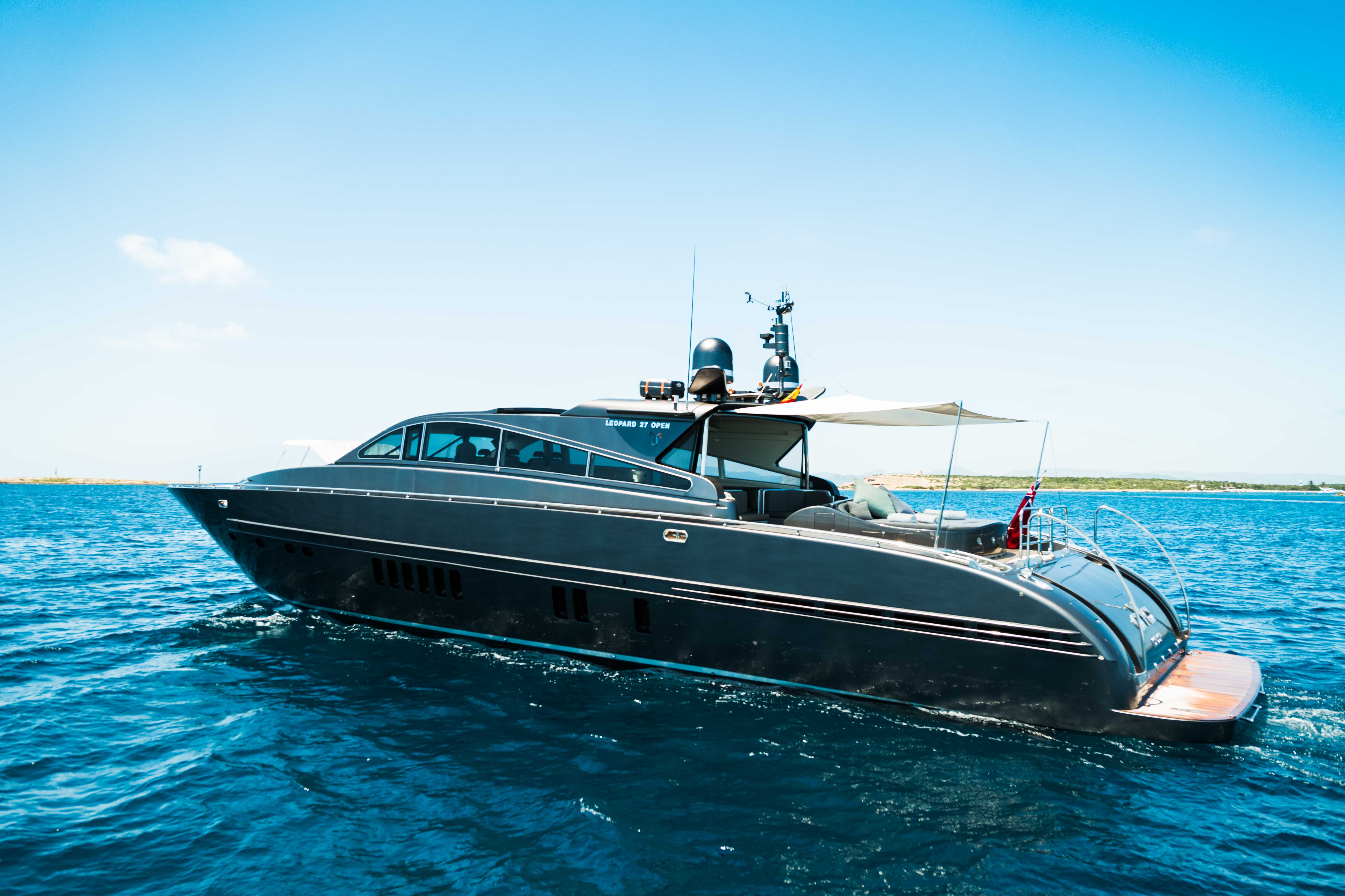 Boat Hire Ibiza | Leopard 90