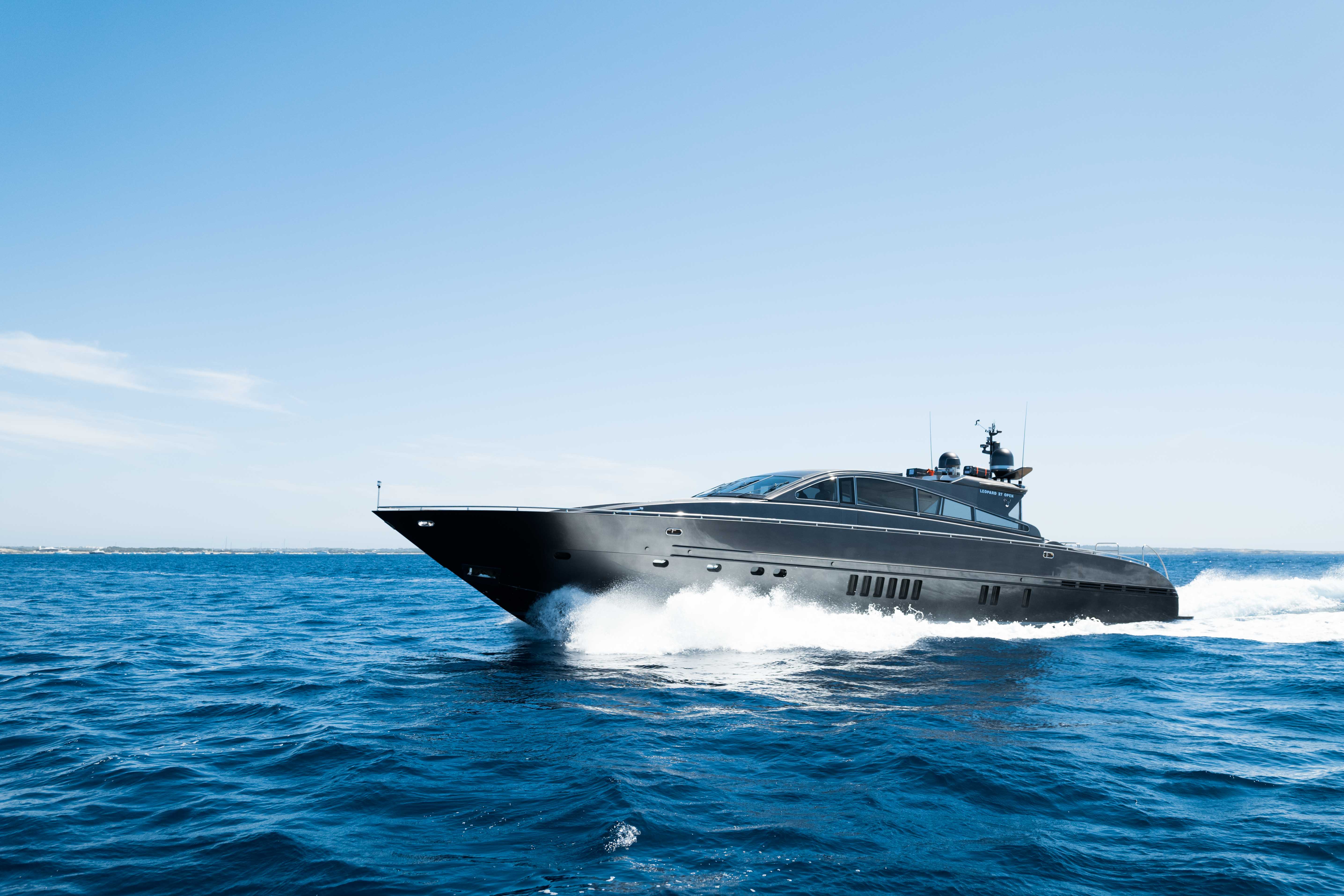 Boat Hire Ibiza | Leopard 90