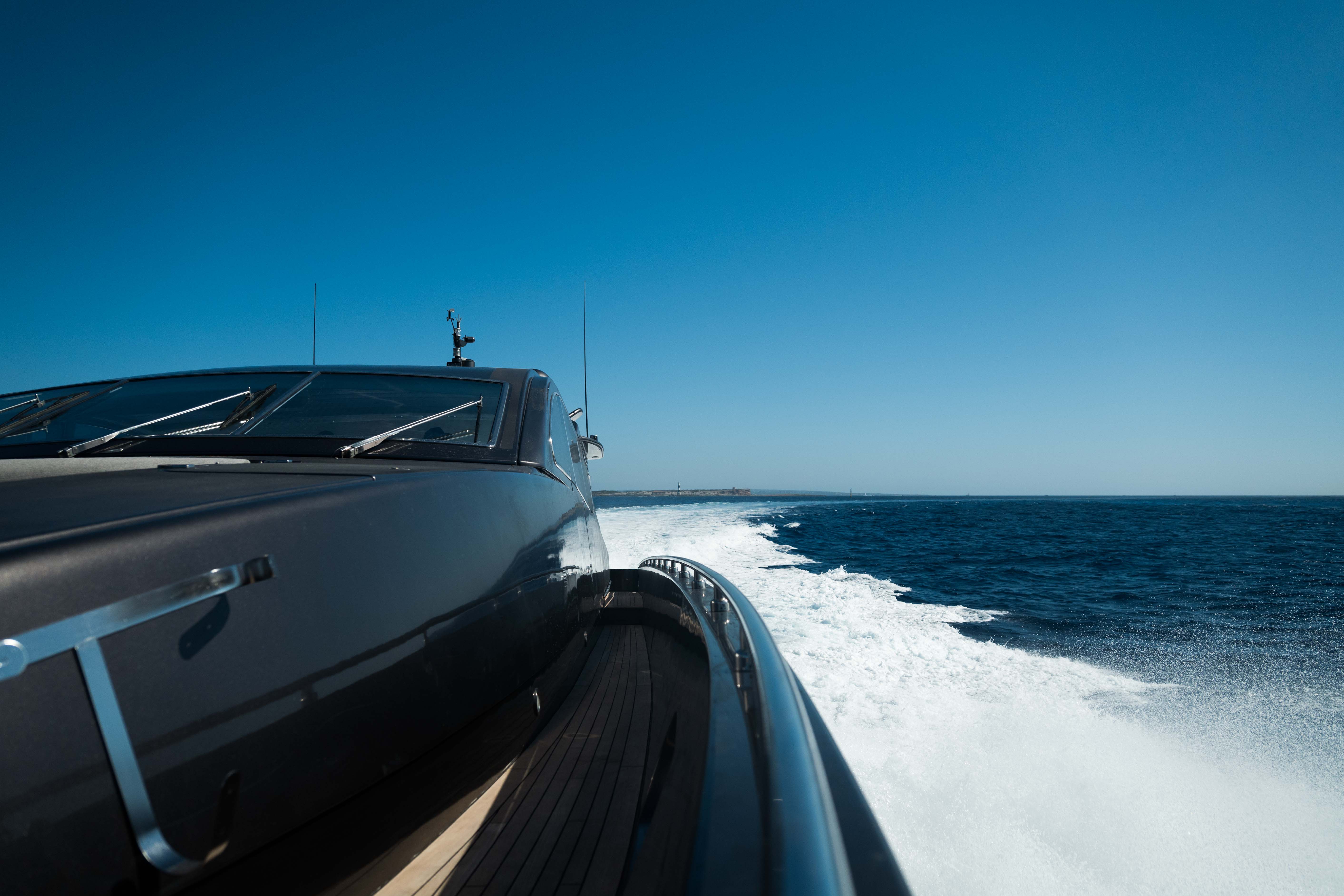 Boat Hire Ibiza | Leopard 90