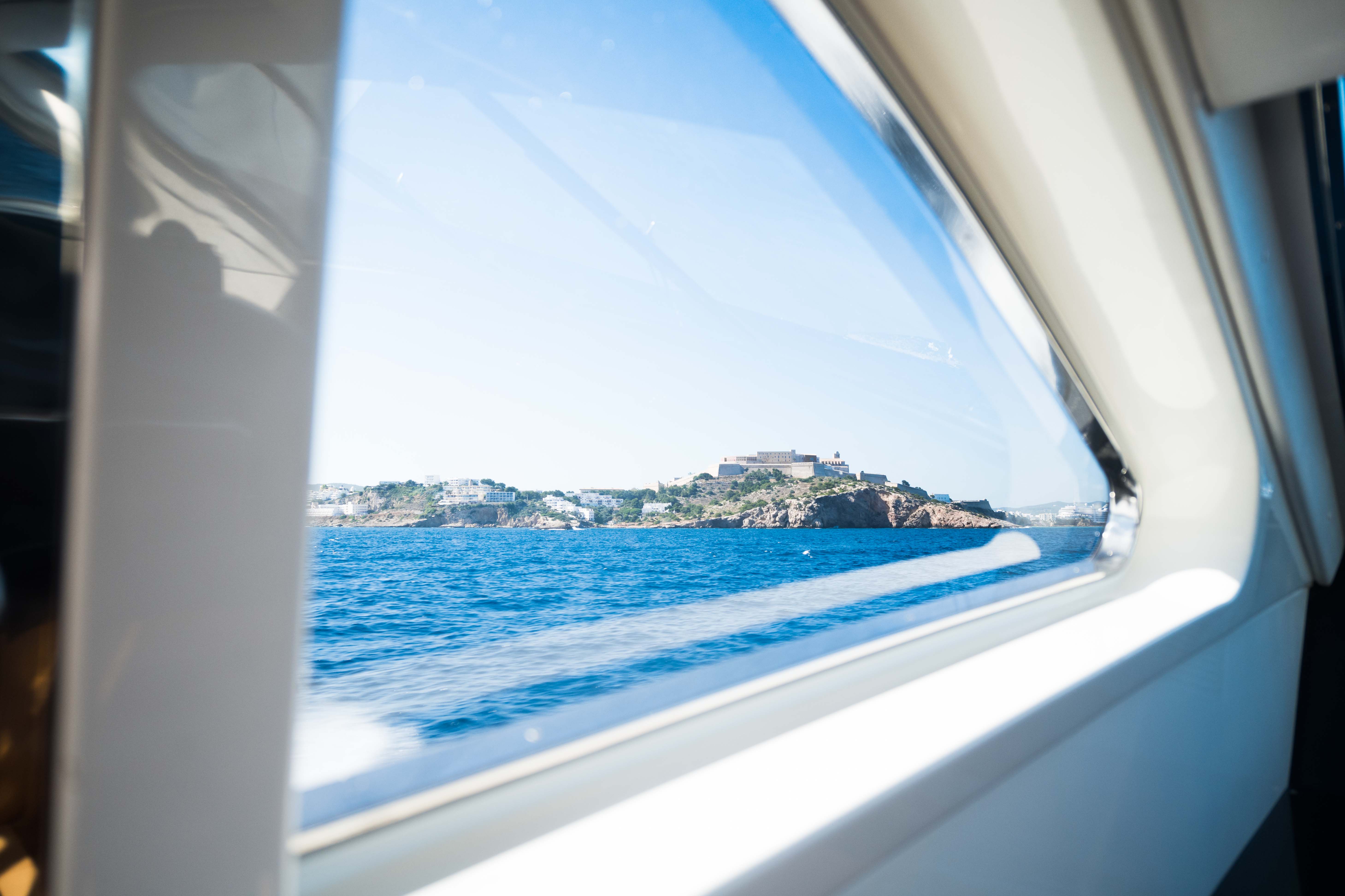 Boat Hire Ibiza | Leopard 90