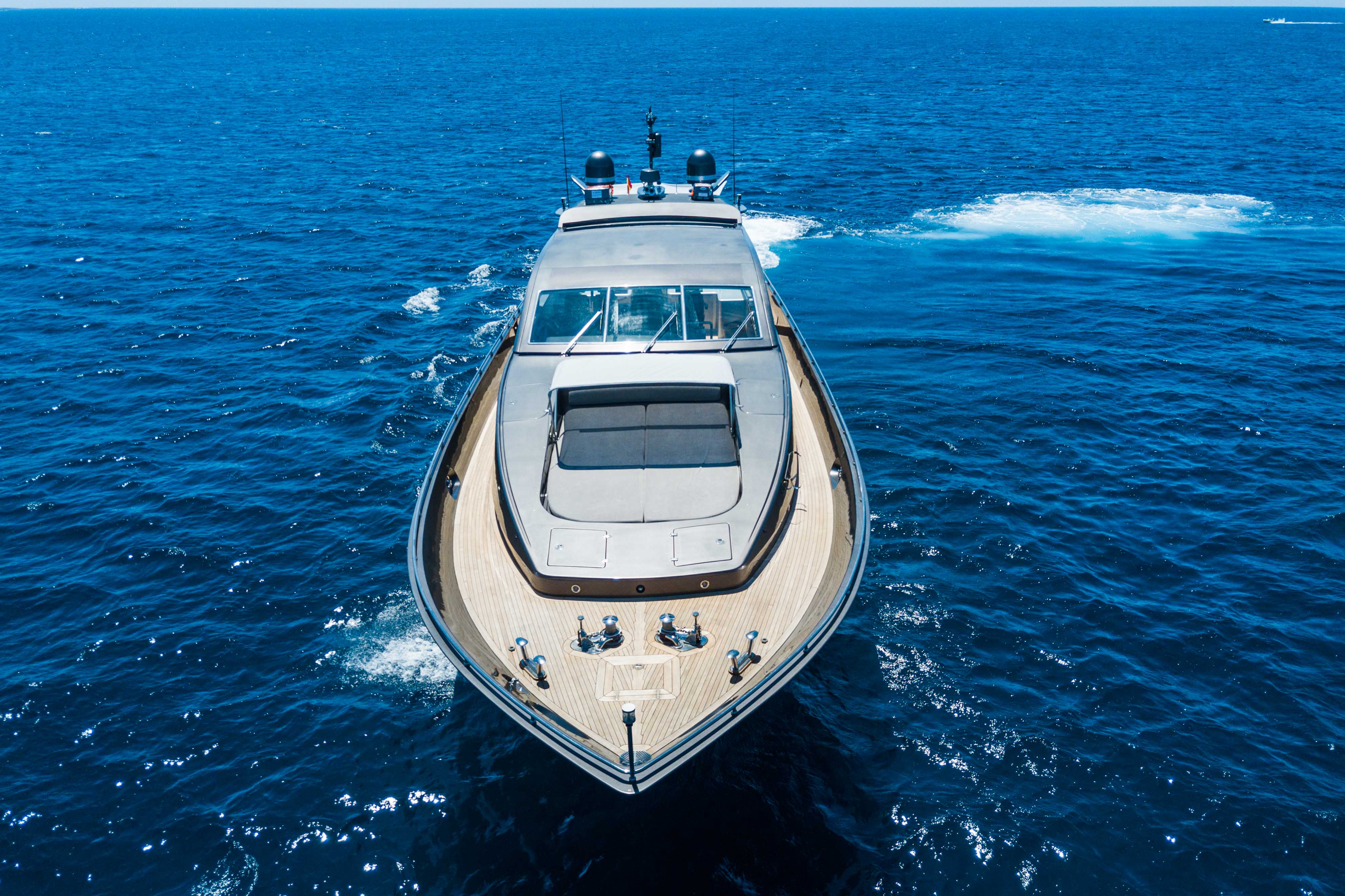 Boat Hire Ibiza | Leopard 90