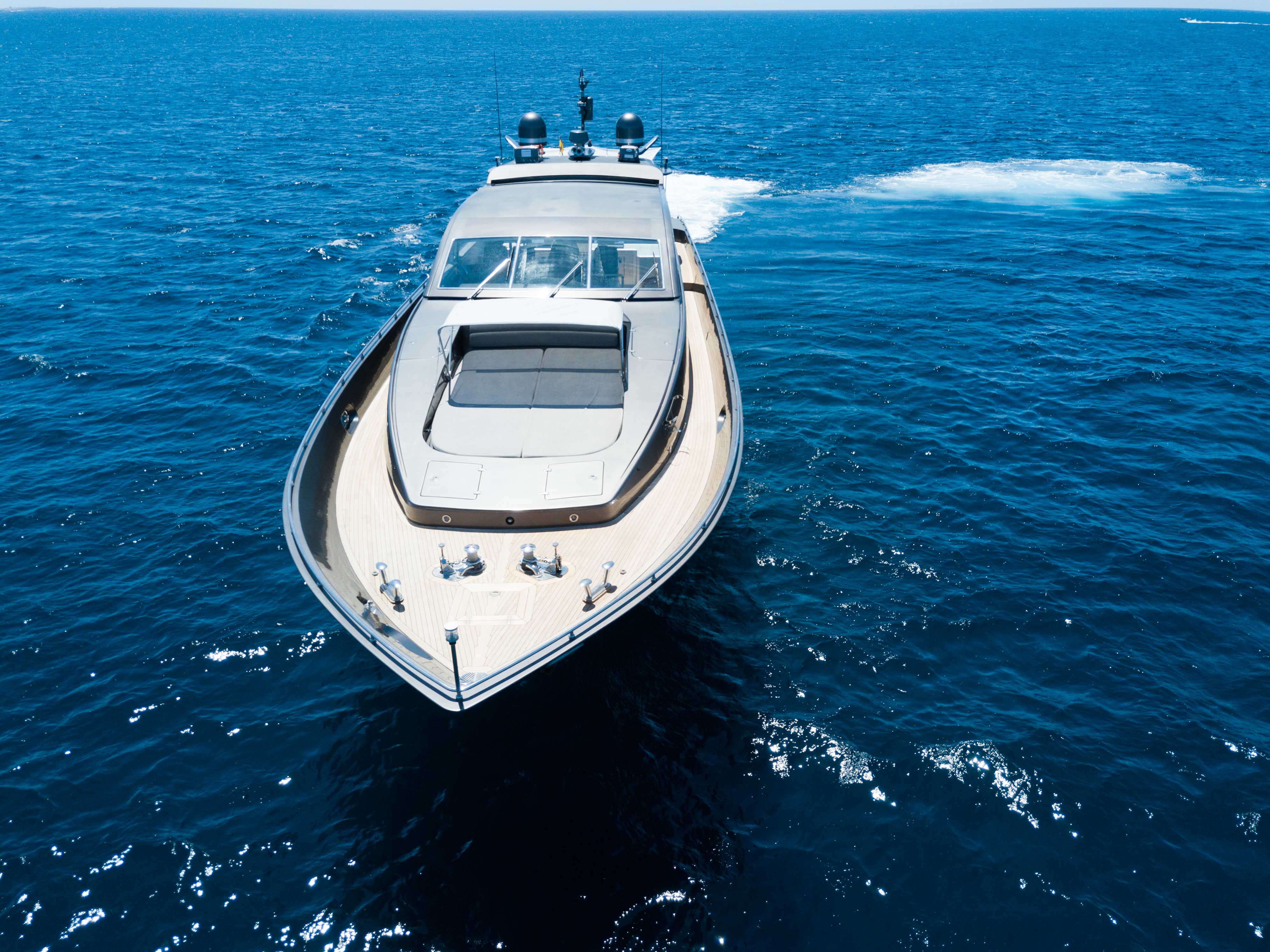 Boat Hire Ibiza | Leopard 90
