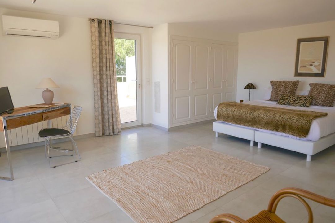 Villa Colina Roca Llisa