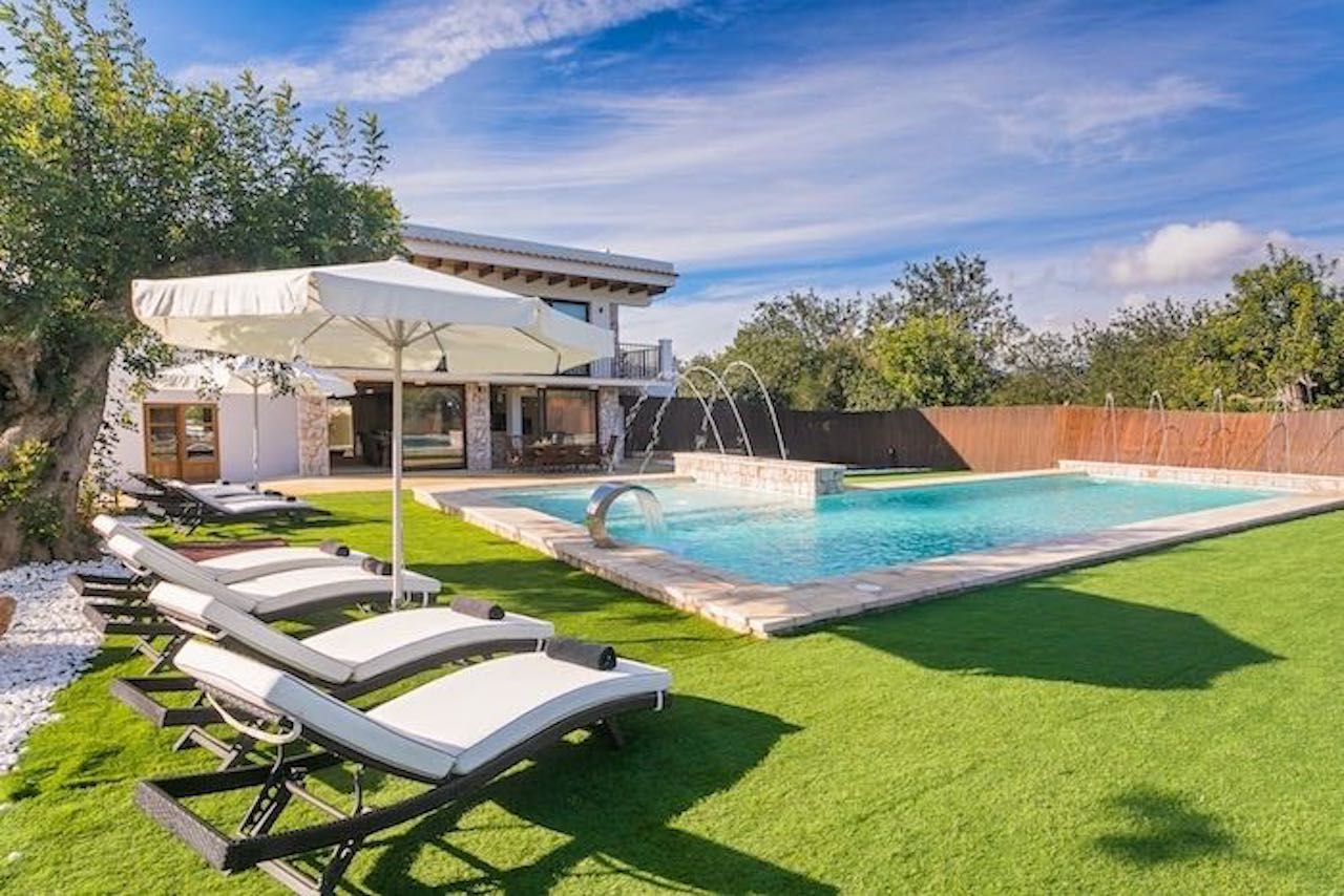 villas in Ibiza
