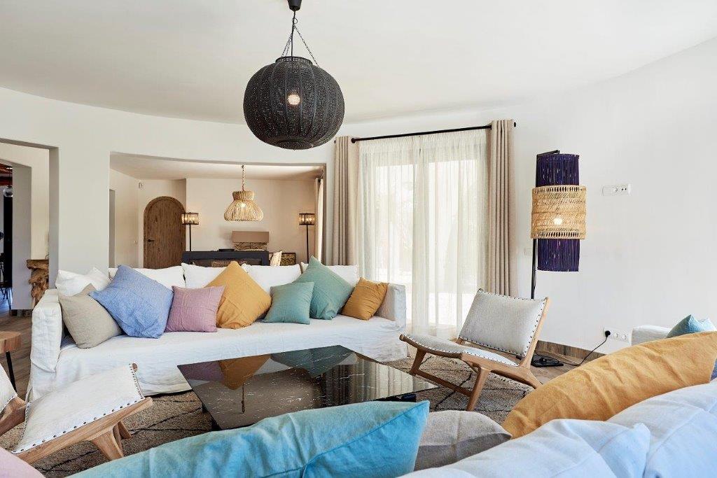 Villa Roca for rent | Roca LLisa