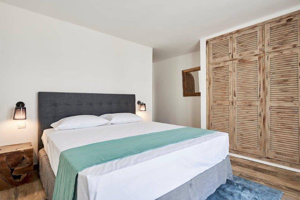 Villa Roca for rent | Roca LLisa