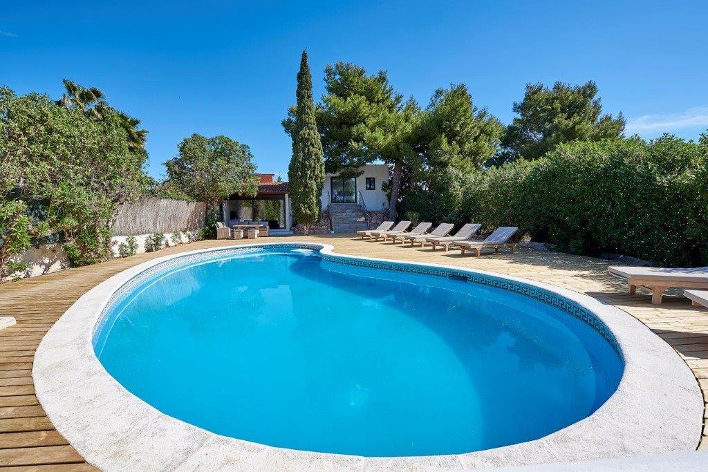 Villa Roca for rent | Roca LLisa