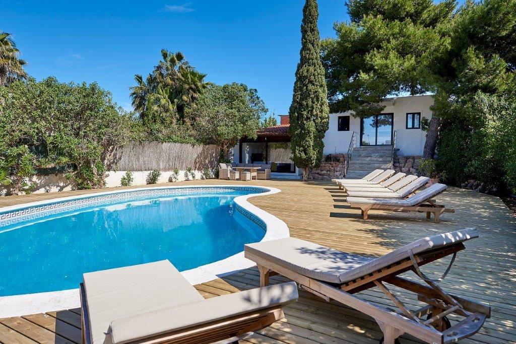 Villa Roca for rent | Roca LLisa