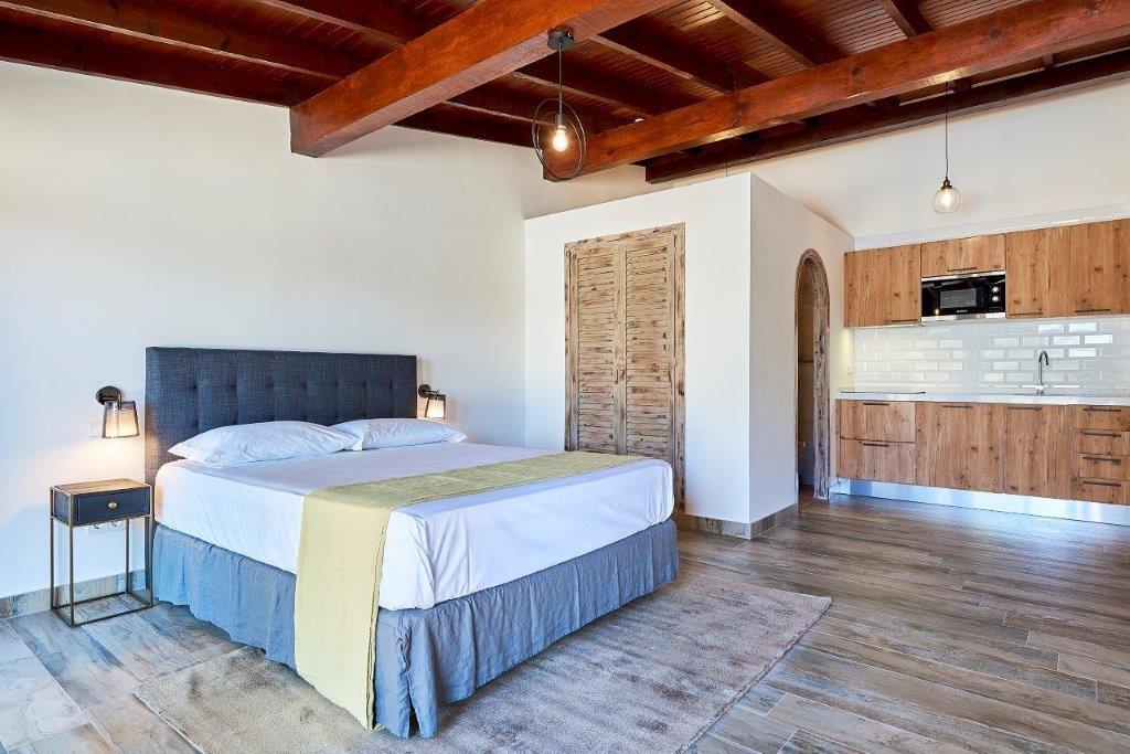 Villa Roca for rent | Roca LLisa