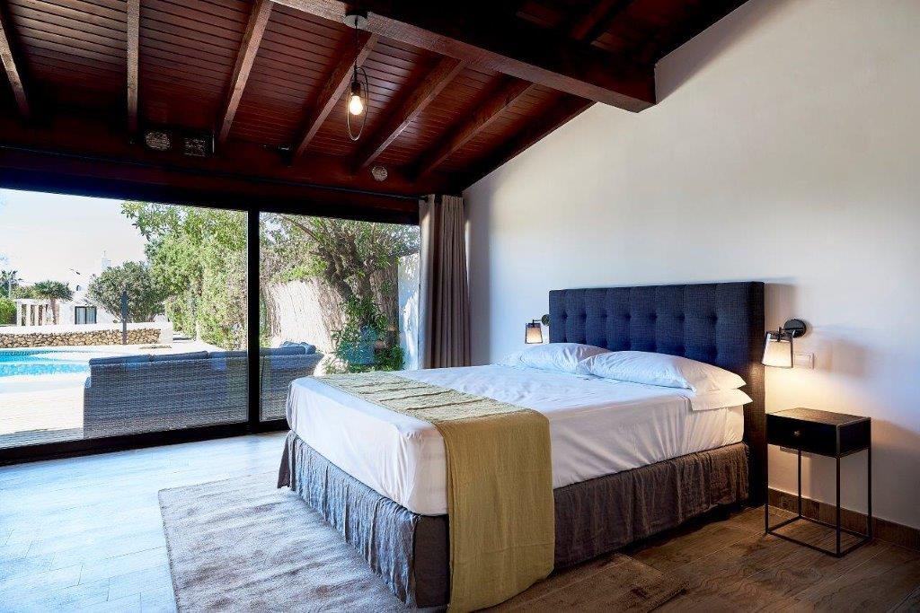 Villa Roca for rent | Roca LLisa